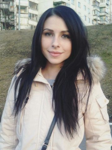 Таня Спеши Реал